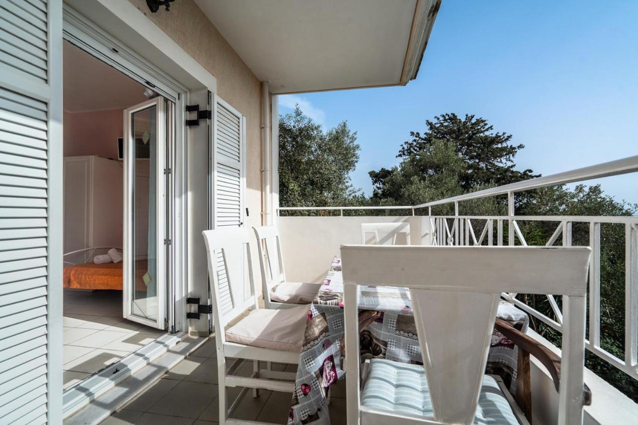 Helena Inn Svoronata Dış mekan fotoğraf
